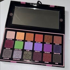 Jeffree Star Gothic Beach  Eyeshadow Palette